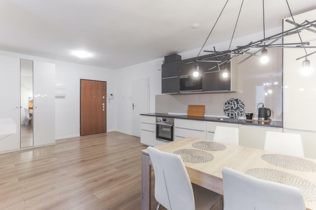 Apartmate Spacious Apartment With Balcony Oldtown For 6 People Gdańsk Buitenkant foto